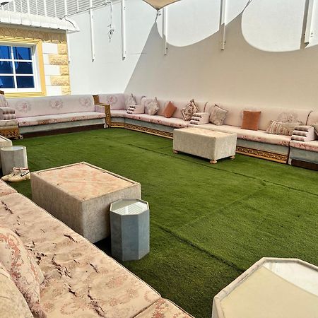 International Abu Dhabi Hostel Экстерьер фото