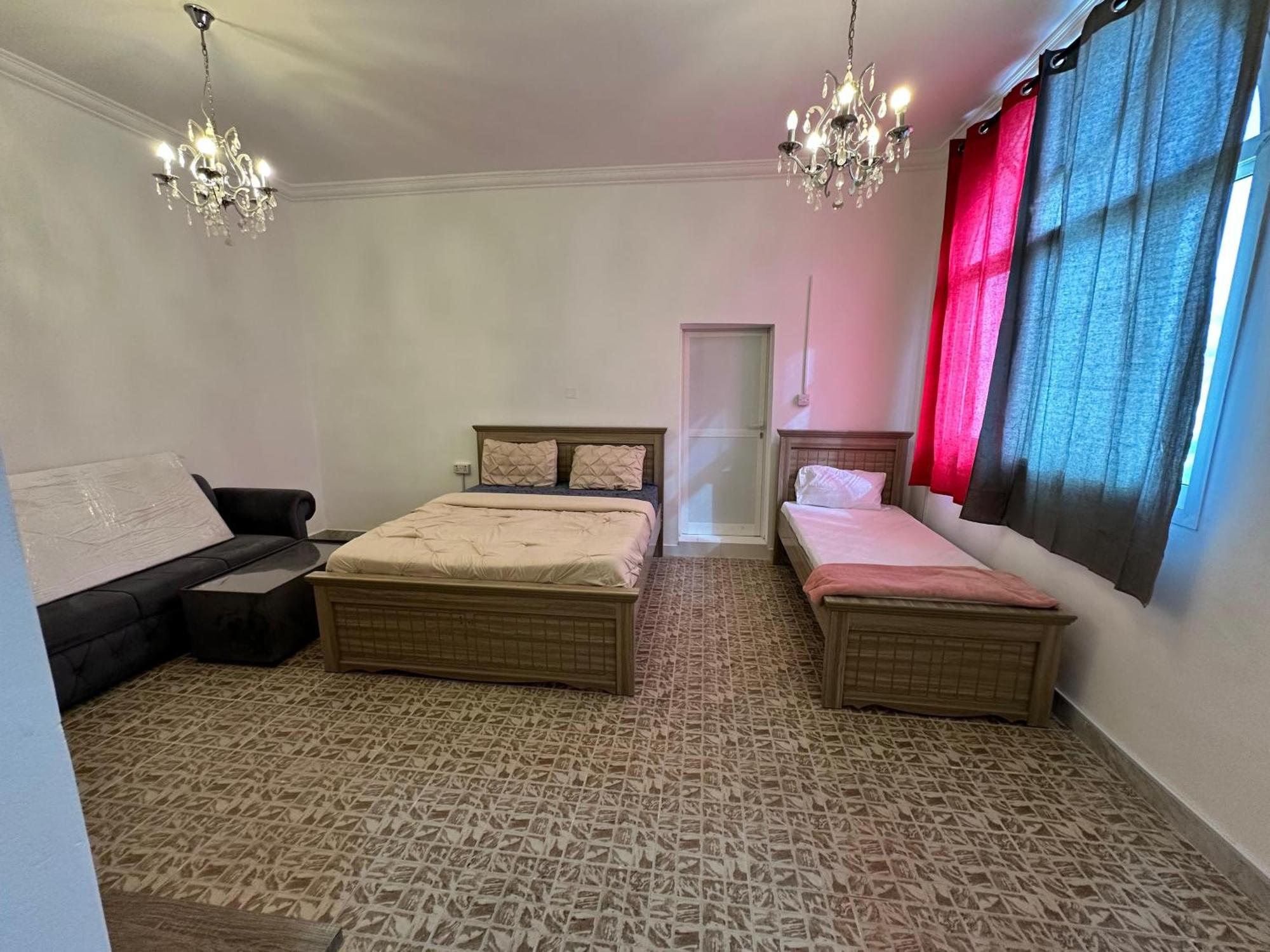 International Abu Dhabi Hostel Экстерьер фото