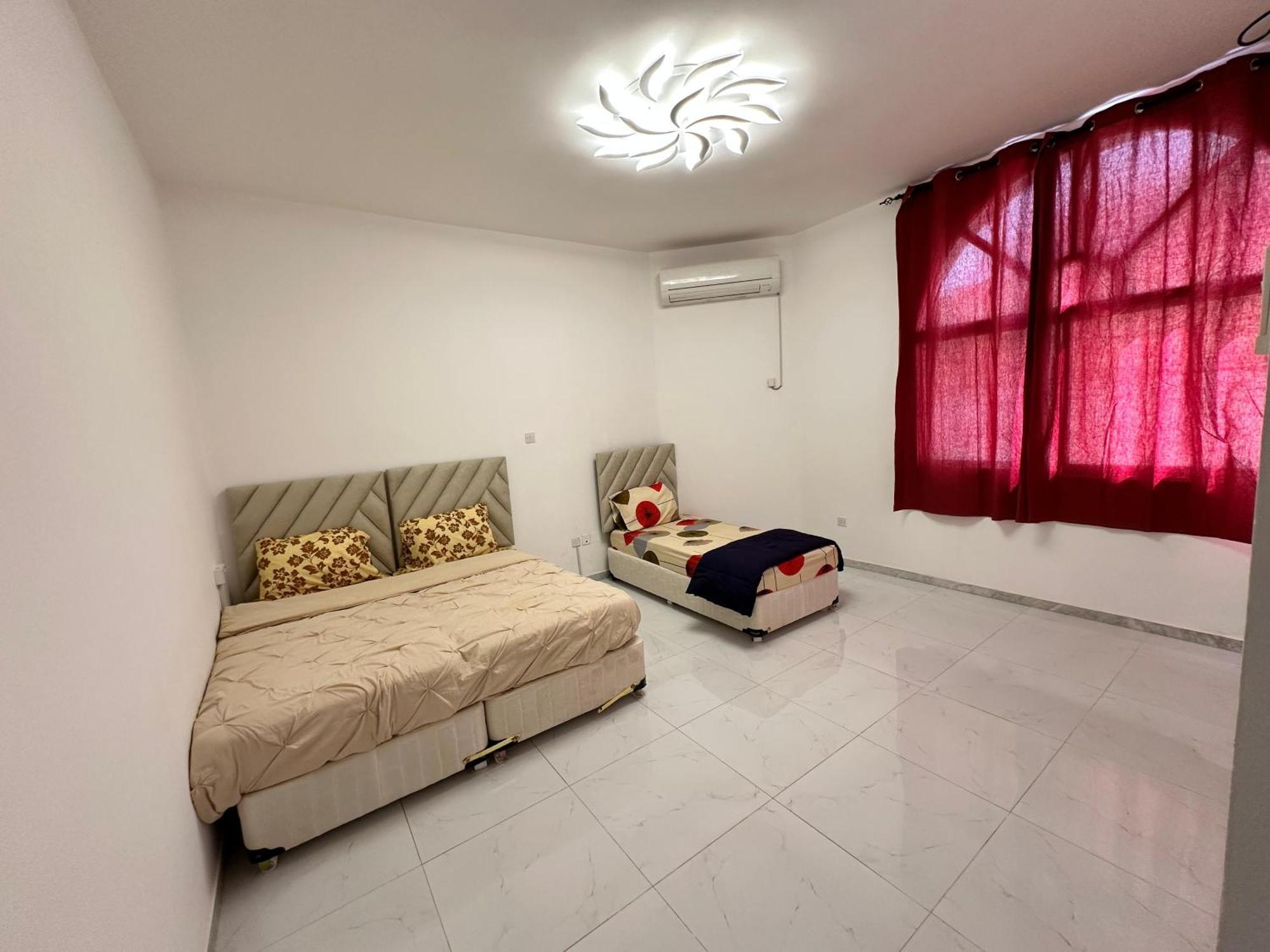 International Abu Dhabi Hostel Экстерьер фото