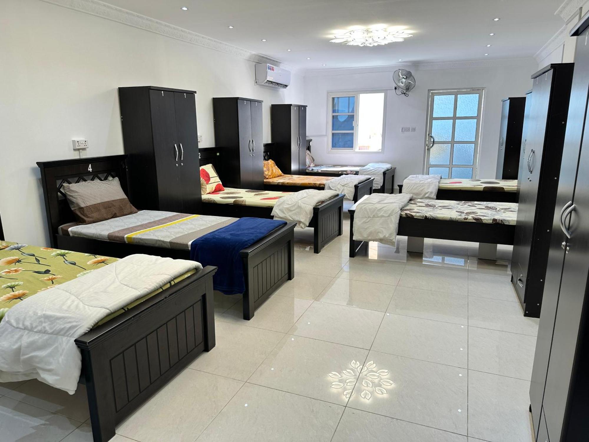 International Abu Dhabi Hostel Экстерьер фото