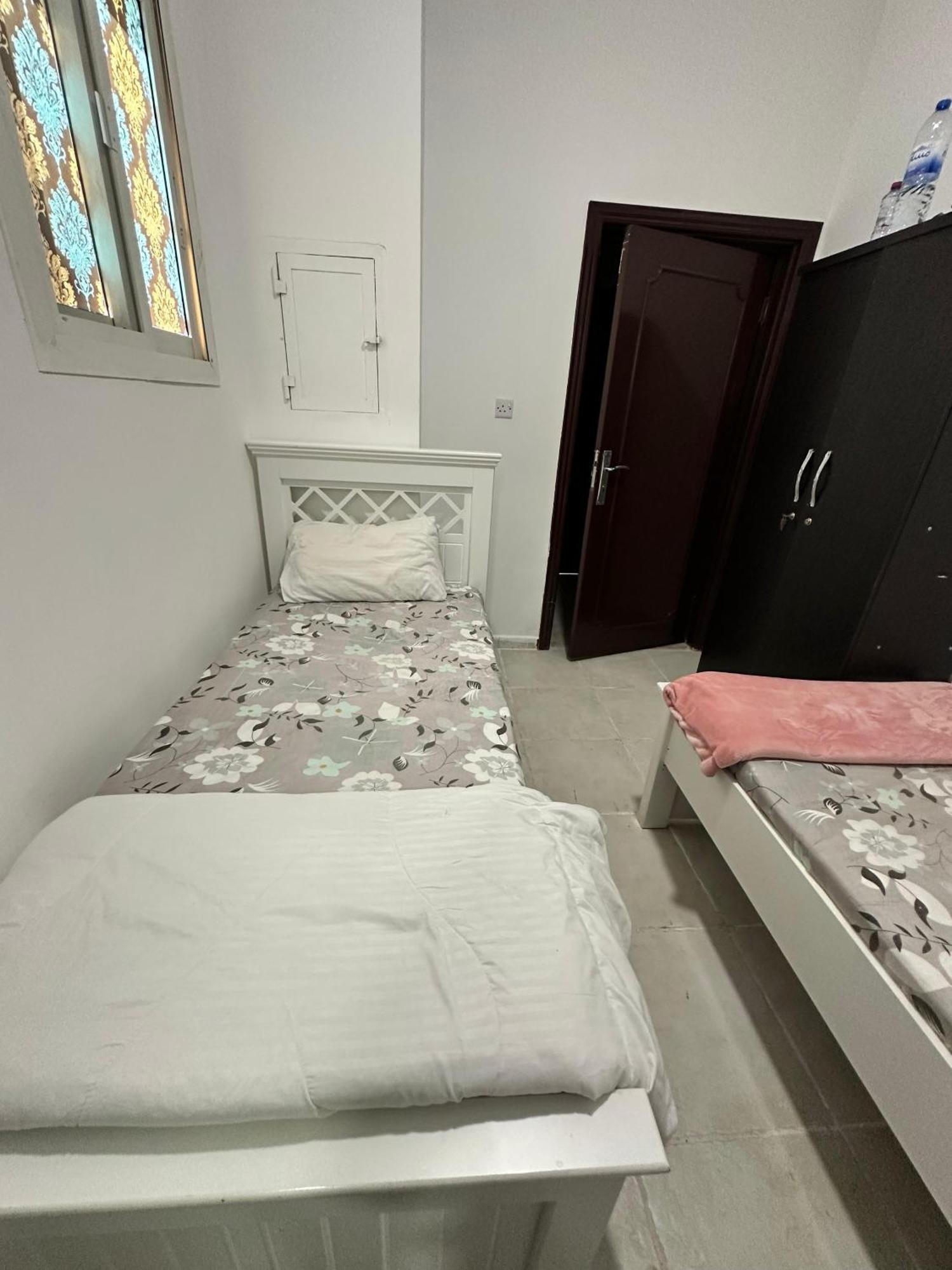 International Abu Dhabi Hostel Экстерьер фото