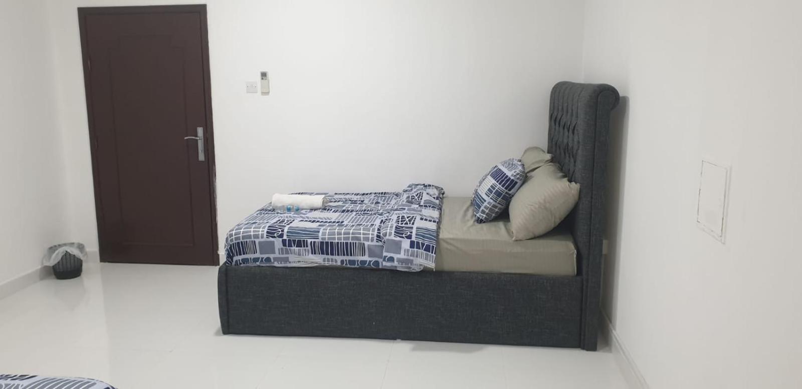 International Abu Dhabi Hostel Экстерьер фото
